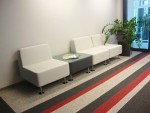 Модульная система мягкой мебели WALL IN в холле офиса для ожидания и отдыха Модульная система мягкой мебели WALL IN в холле офиса для ожидания и отдыха